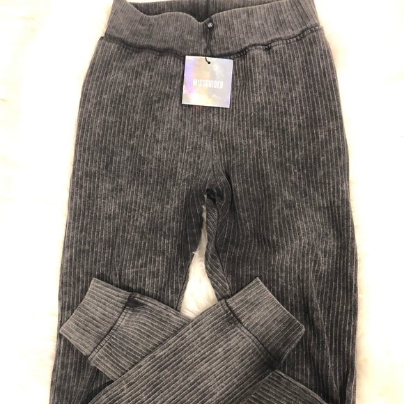 Leggings - Picture 2 of 3